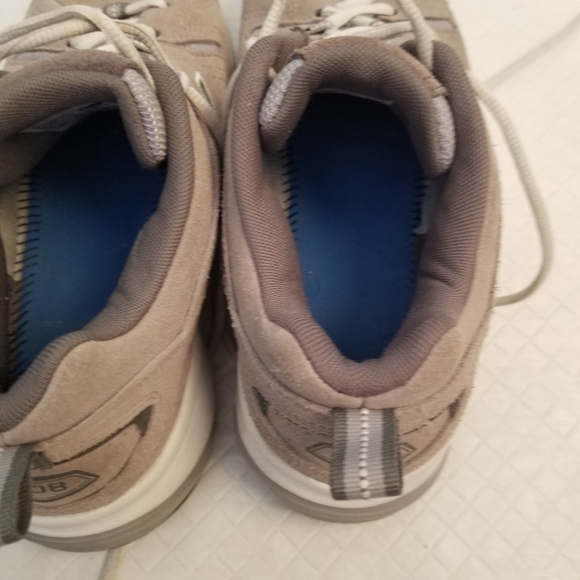 Men's New Balance Tan Suede Leather 608 Cross Training Shoe US  8, EUR 41.5 - Picture 4 of 9